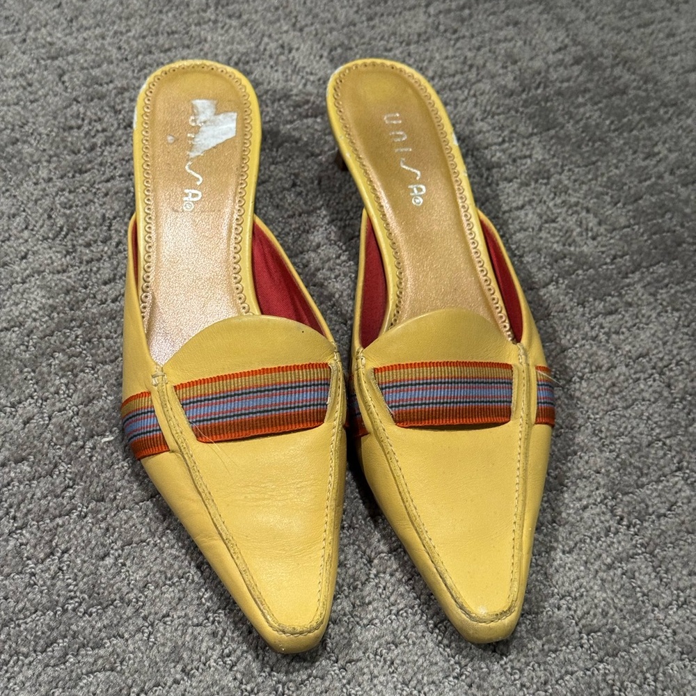 Vintage Unisa Yellow Mules Sleek Design